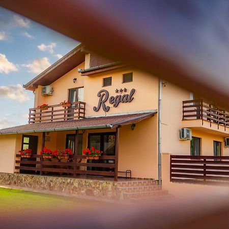 Pensiunea Regal Băile 1. Mai Eksteriør bilde
